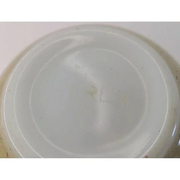 Vintage Cinderella Pyrex Corning Mixing Bowl # 441 Homestead, 750 ml‎ - Picture 8 of 8